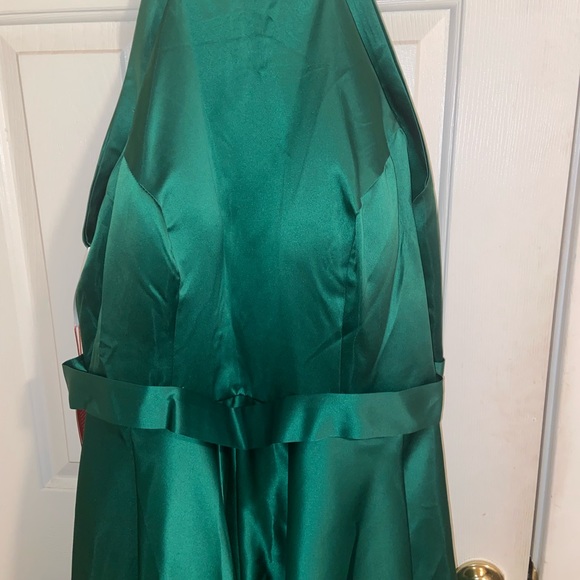 Women's Halter Spaghetti Straps Satin High-Low Floor Length Formal Dress - Picture 4 of 9